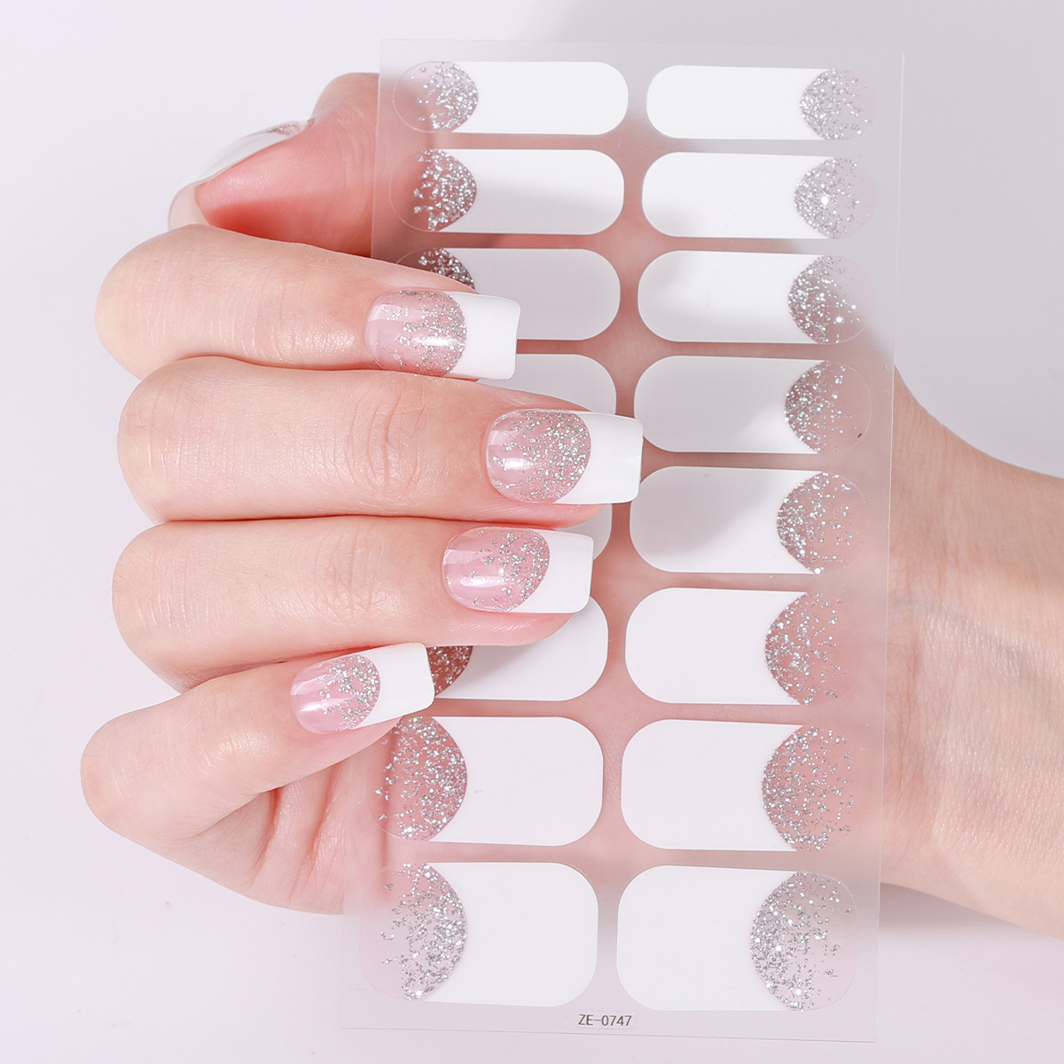 16Tips Full Cover French Nail  - Full Cover Adhesive recensione e prezzo